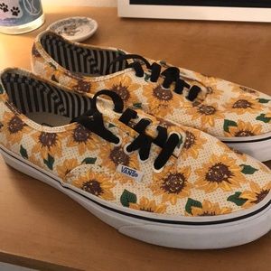 Sunflower 🌻 Vans